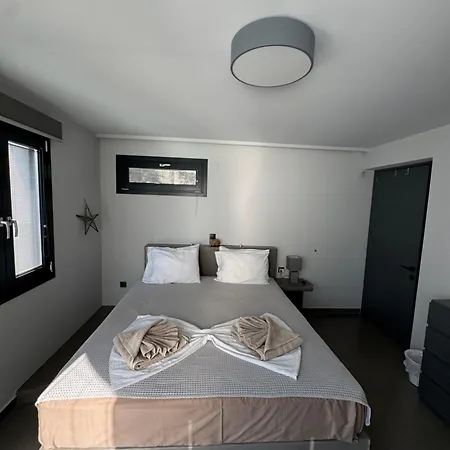 Apartment Akti Elia *