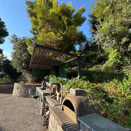 Akti Elia Apartment *